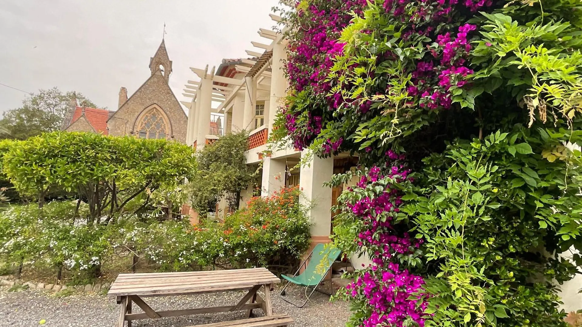 Villa La Provence Hyères 0*,